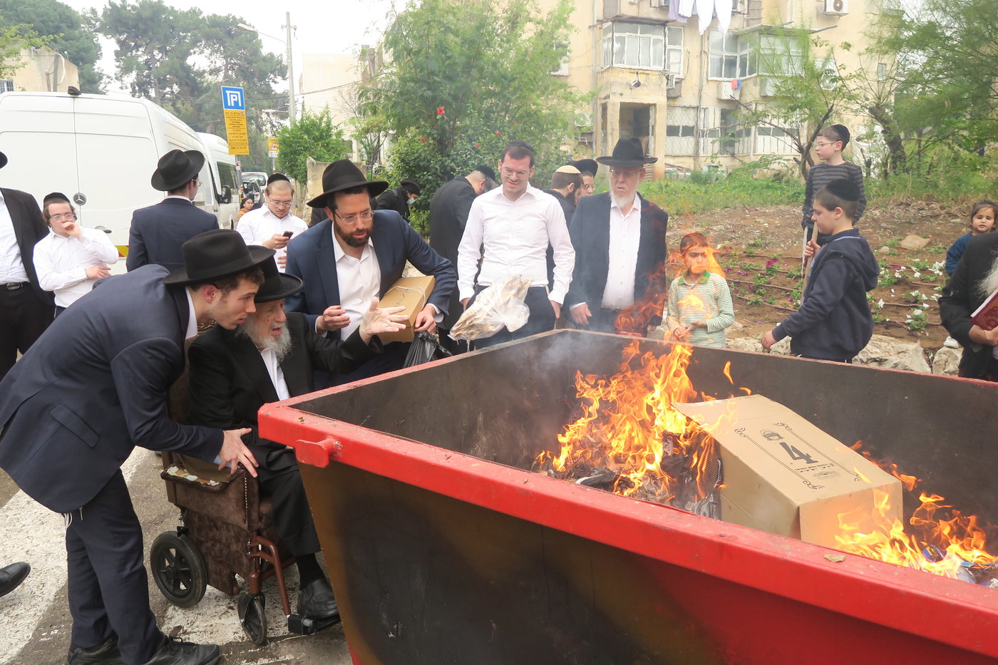 הגרב"ד פוברסקי בשריפת חמץ
