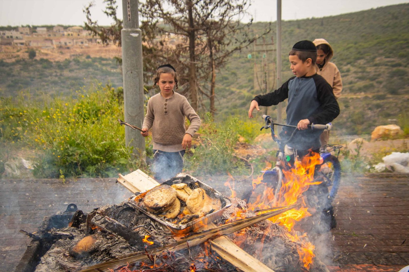 שריפת חמץ בעמנואל