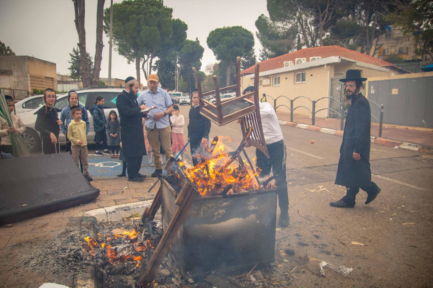 שריפת חמץ בעמנואל