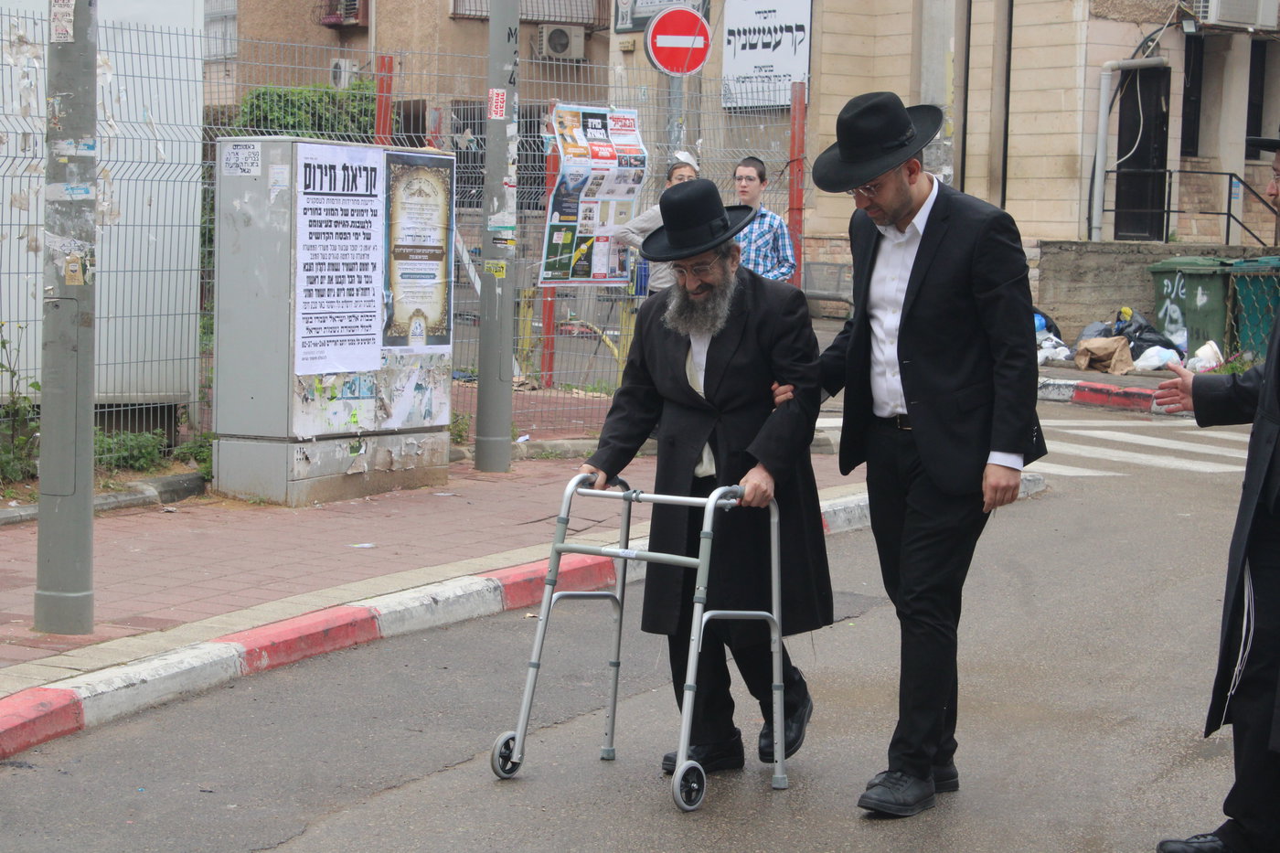 הגאון רבי מסעוד בן שמעון בשריפת חמץ