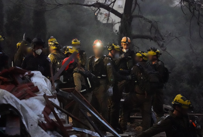 המרפסות קרסו: כוחות חילוץ מאתרים נעדרים בזירה קשה בחיפה | תיעודים