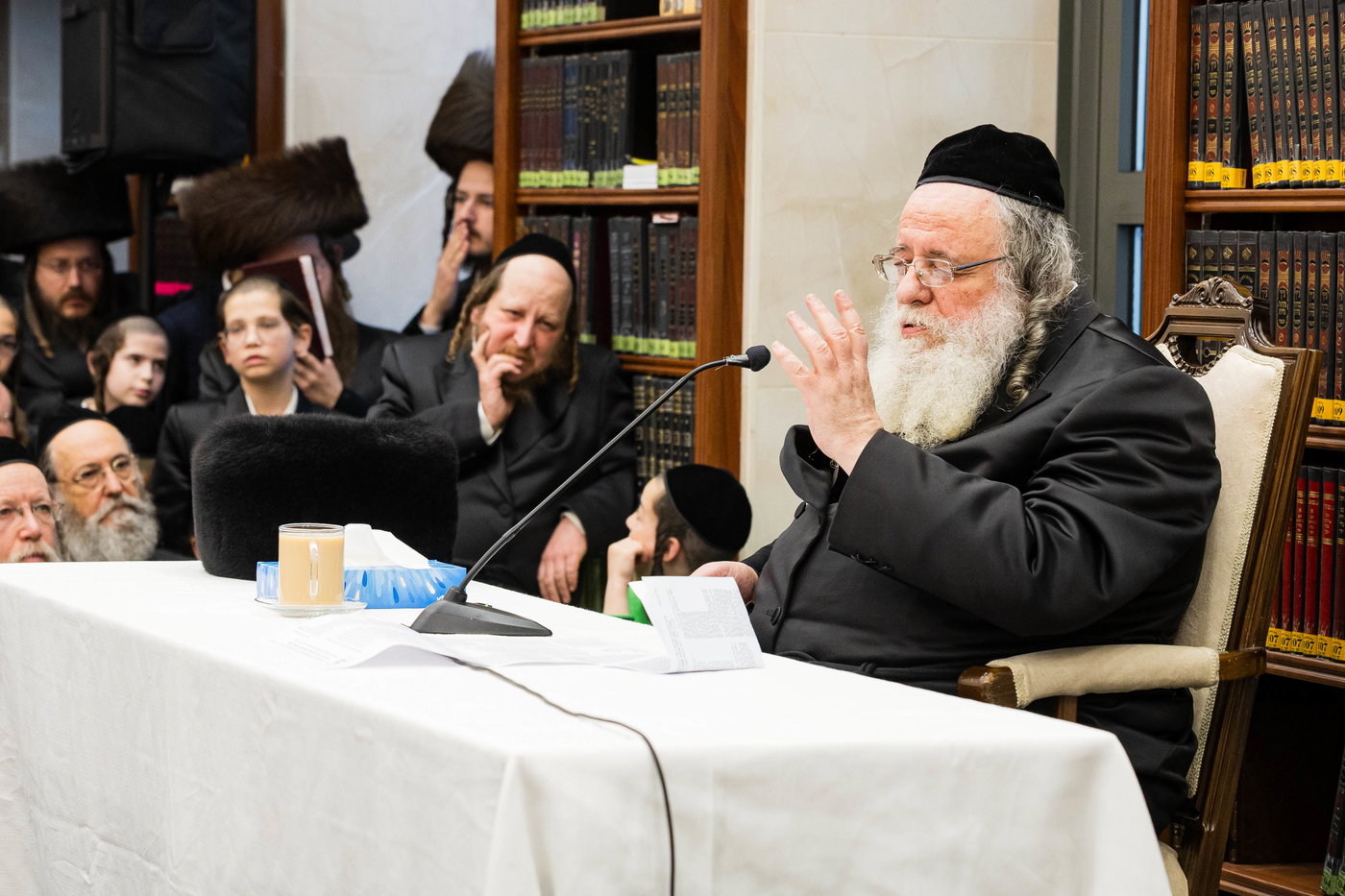 הגר"ש אלתר בשיעור חוה"מ פסח