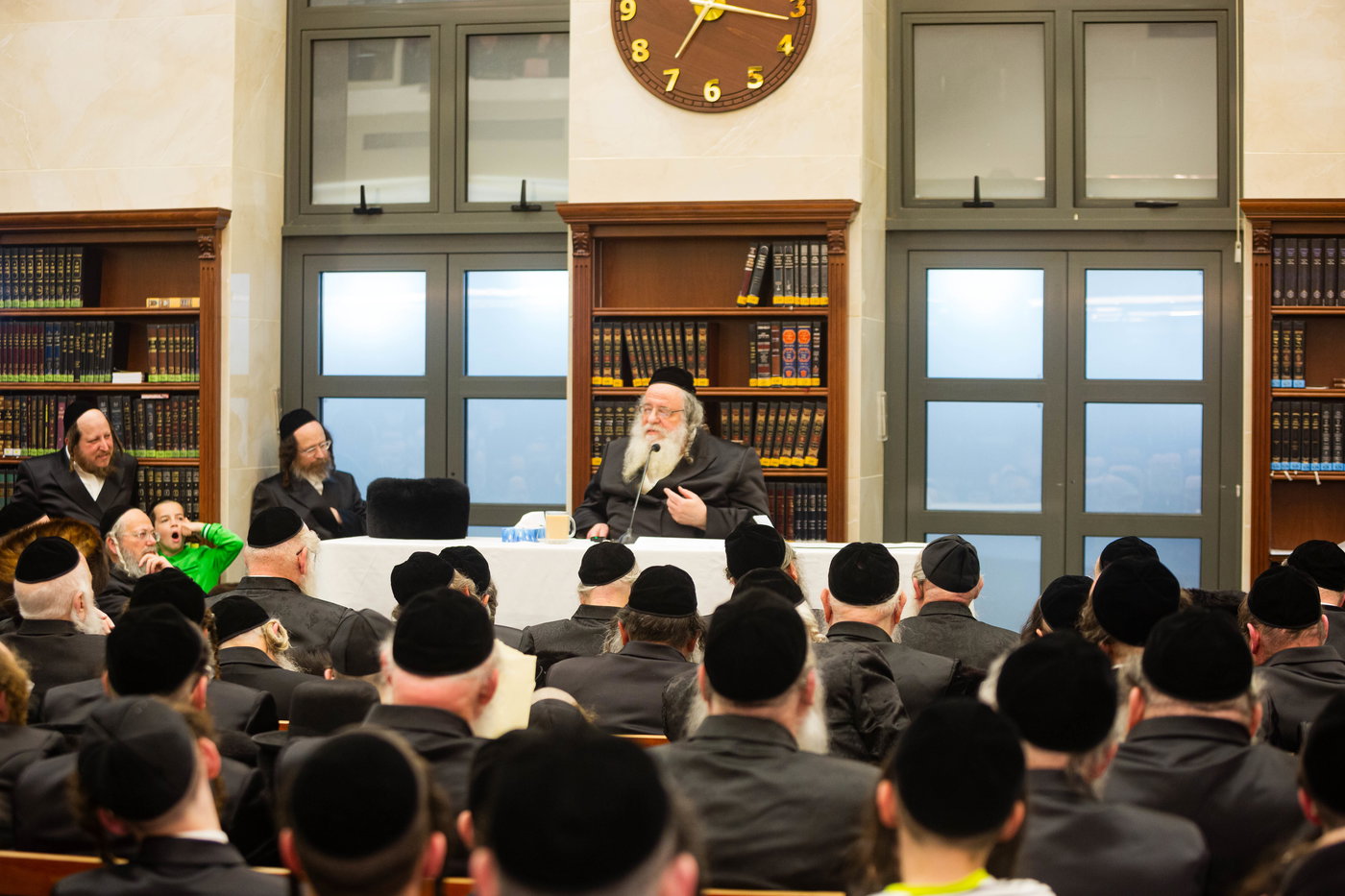 הגר"ש אלתר בשיעור חוה"מ פסח