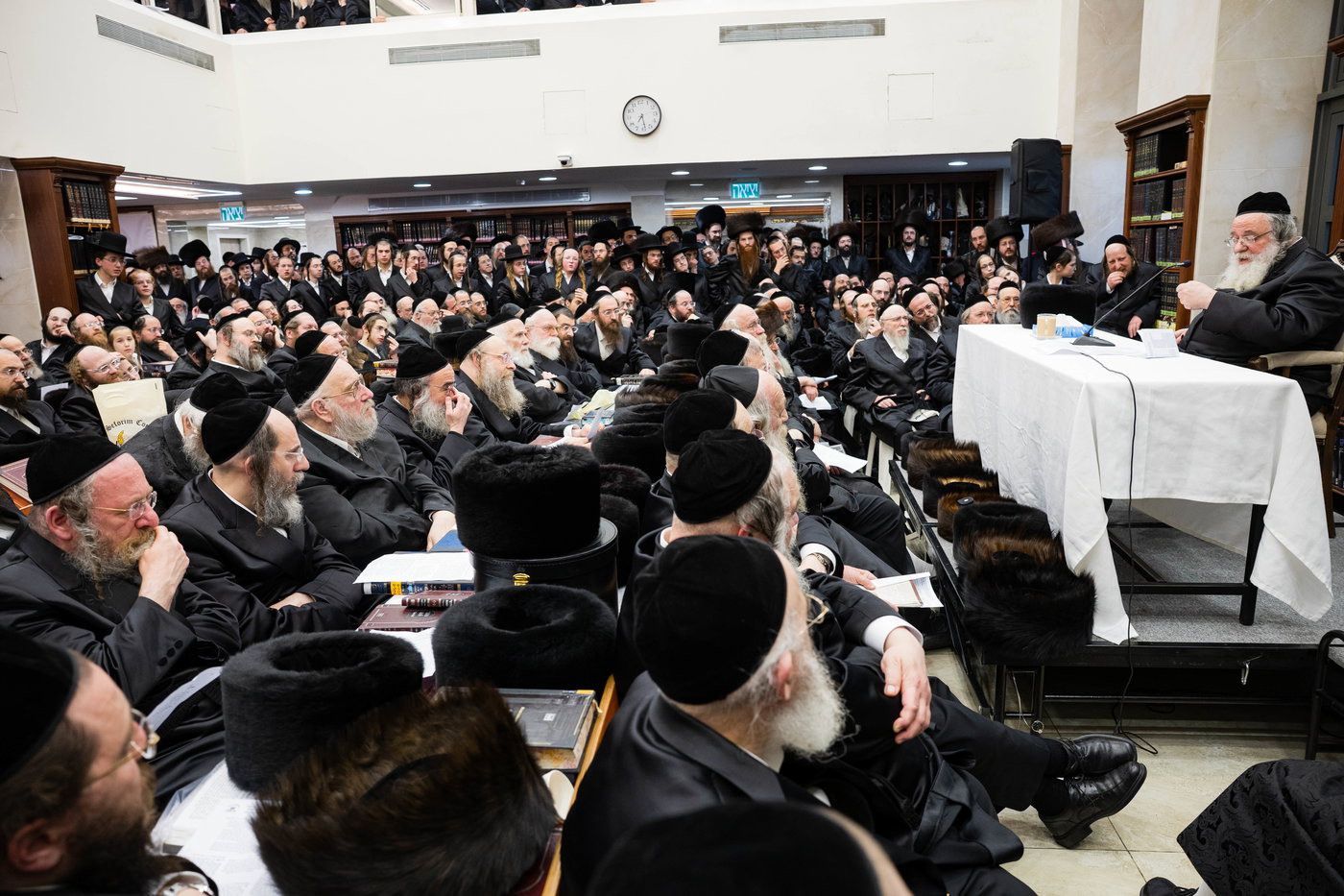 הגר"ש אלתר בשיעור חוה"מ פסח