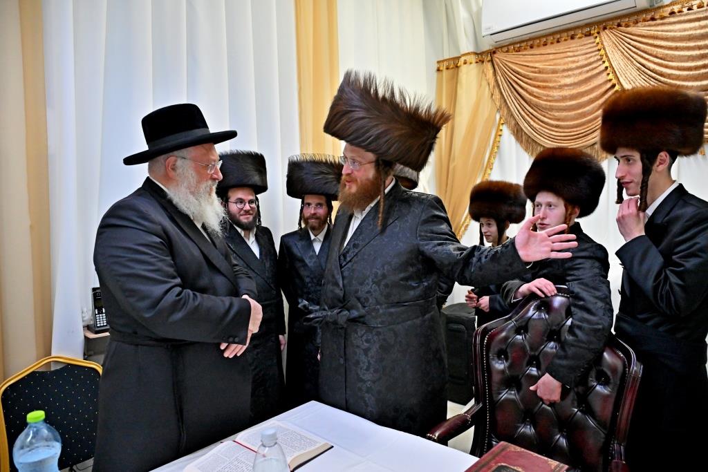 הגרחי"א לנדא בשיחה בביהמ"ד ספינקא בבית שמש