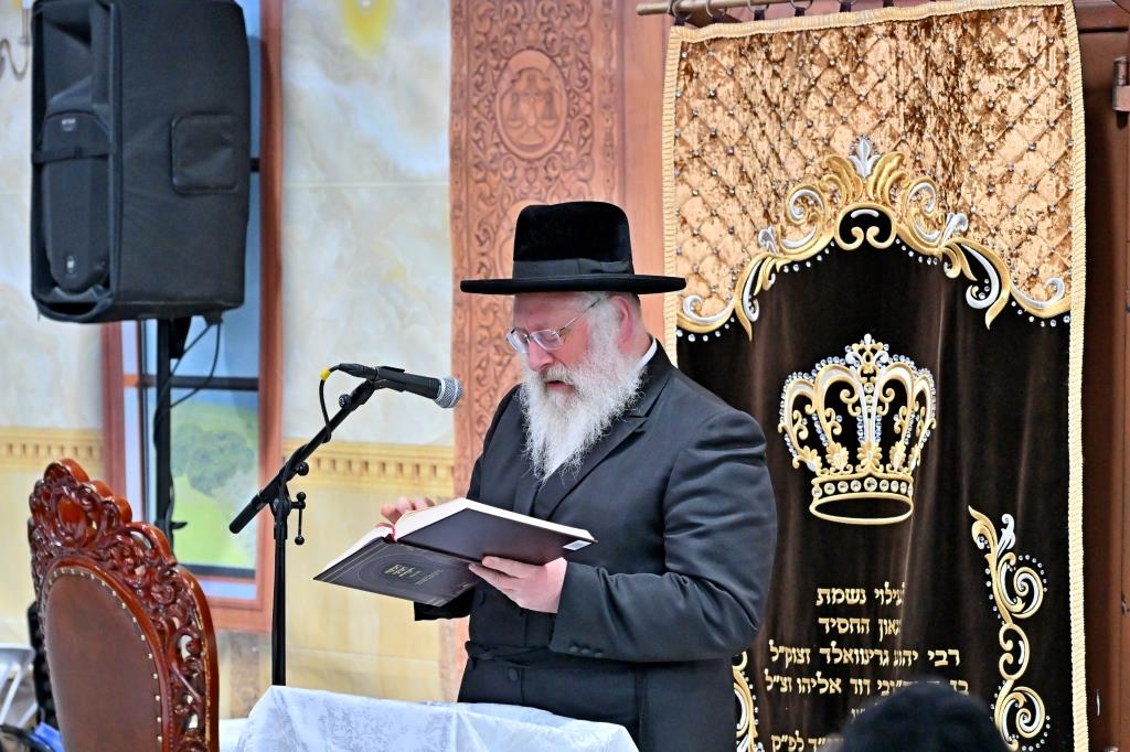 הגרחי"א לנדא בשיחה בביהמ"ד ספינקא בבית שמש