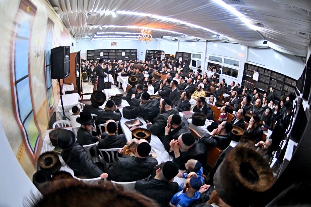 הגרחי"א לנדא בשיחה בביהמ"ד ספינקא בבית שמש