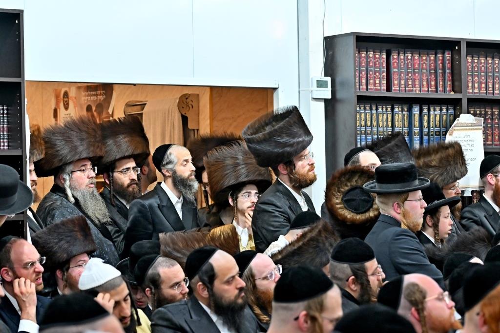 הגרחי"א לנדא בשיחה בביהמ"ד ספינקא בבית שמש