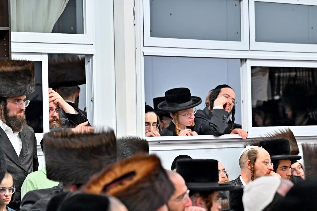 הגרחי"א לנדא בשיחה בביהמ"ד ספינקא בבית שמש