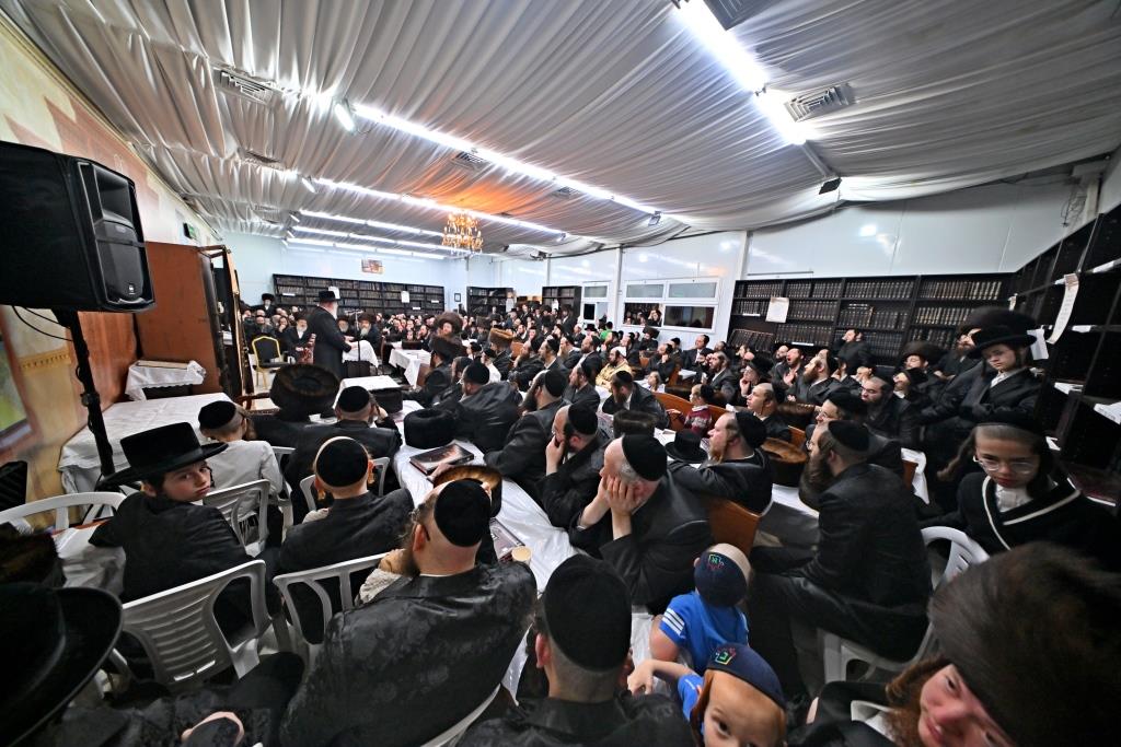 הגרחי"א לנדא בשיחה בביהמ"ד ספינקא בבית שמש