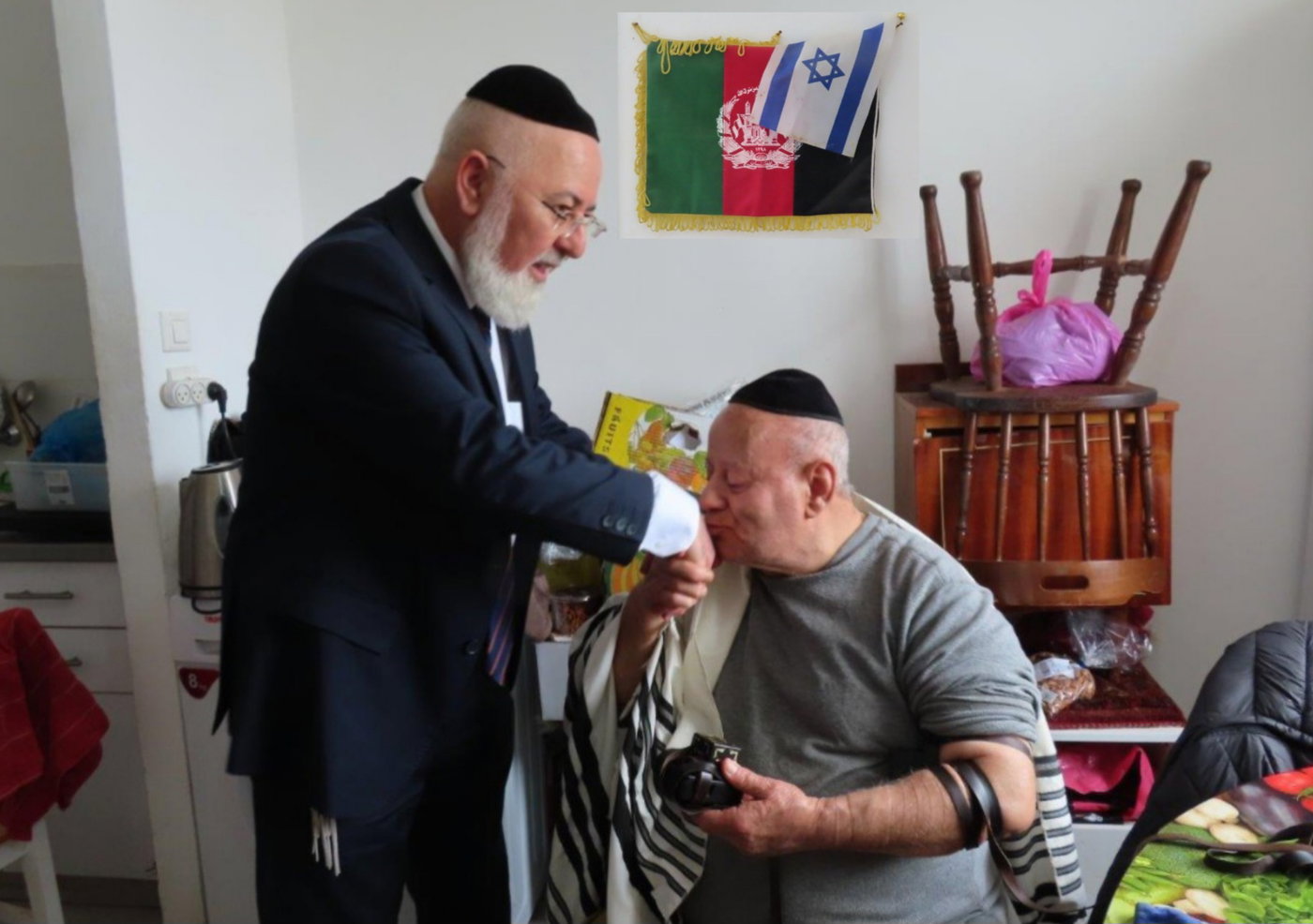 הרב עובדיה דהן בביקור אצל זבולון סימן טוב