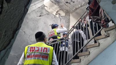 בניין שנפגע במלחמה בבני ברק 