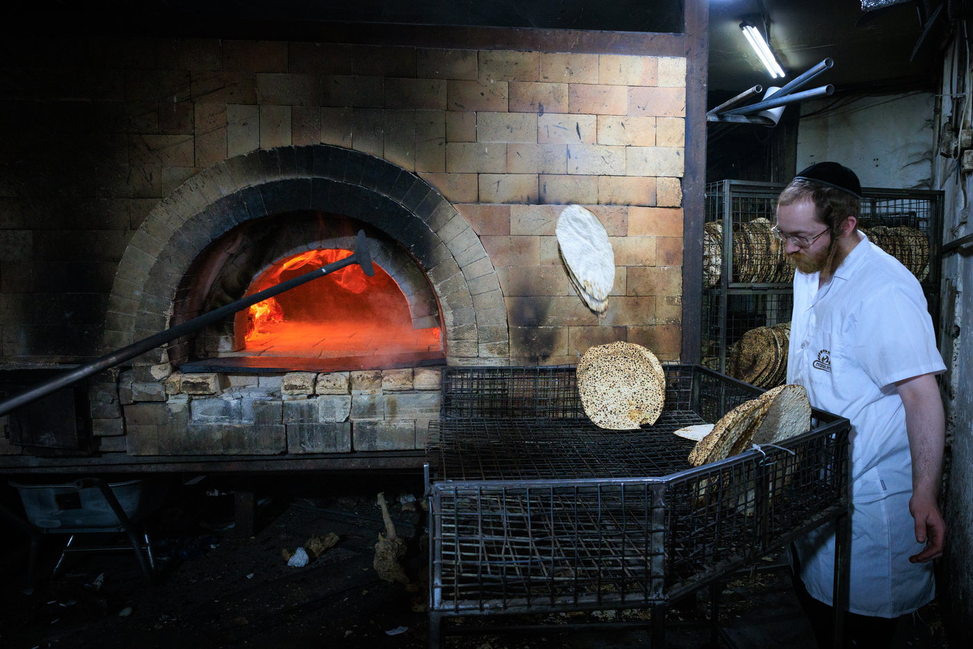 אפיית מצות בבני ברק