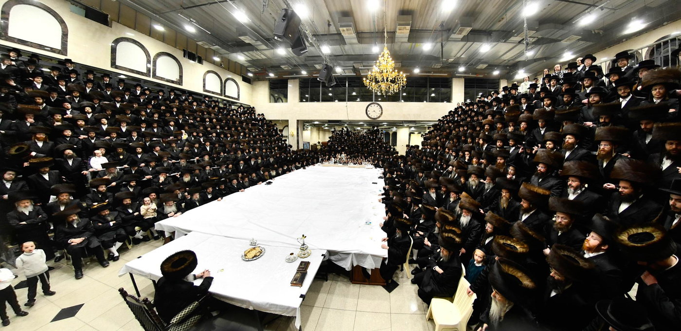 טיש נעילת החג פסח בדארג