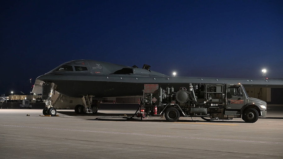 מפציץ B-2 Spirit נערך למשימה. בקרוב יחומש בטיל ה-LRSO החדש.