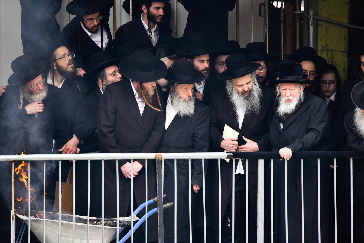 האדמו"ר מגור בשריפת חמץ