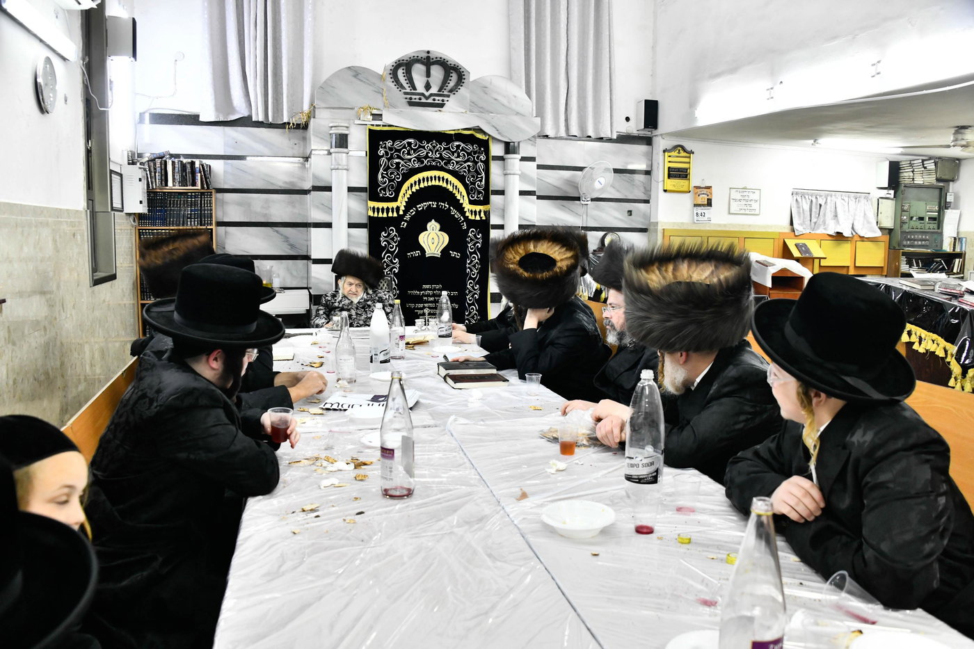 האדמו"ר מטעמשוואר בנעילת החג שביעי של פסח