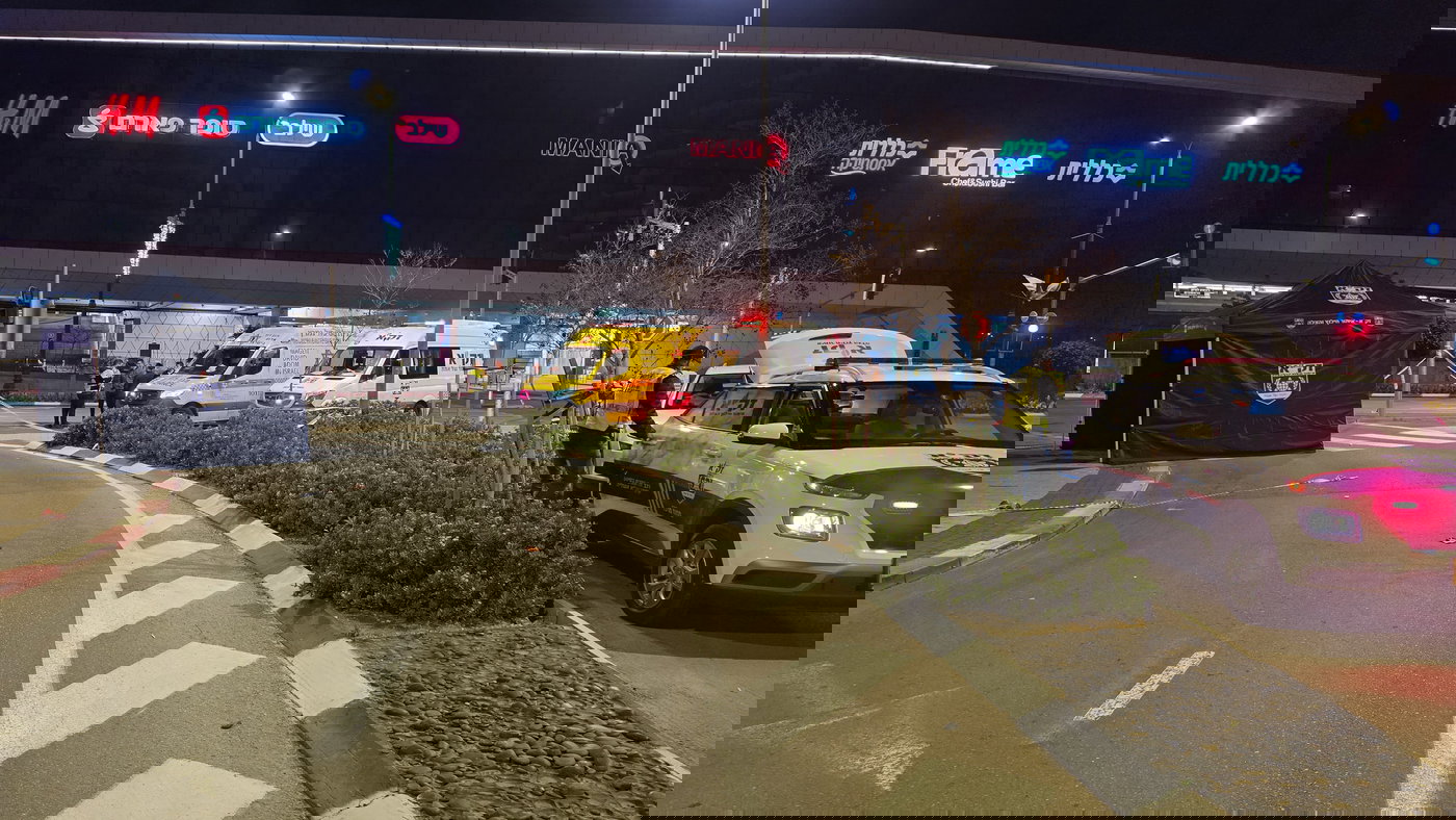 מתנדבי זק"א בשדה התעופה, הלילה