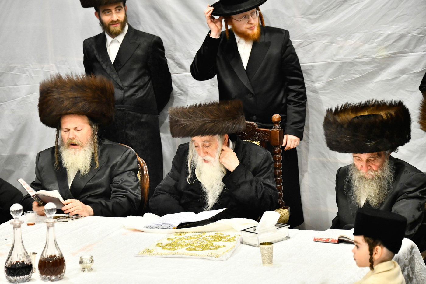 האדמו"ר ממכנובקא בעלזא בטיש נעילת החג