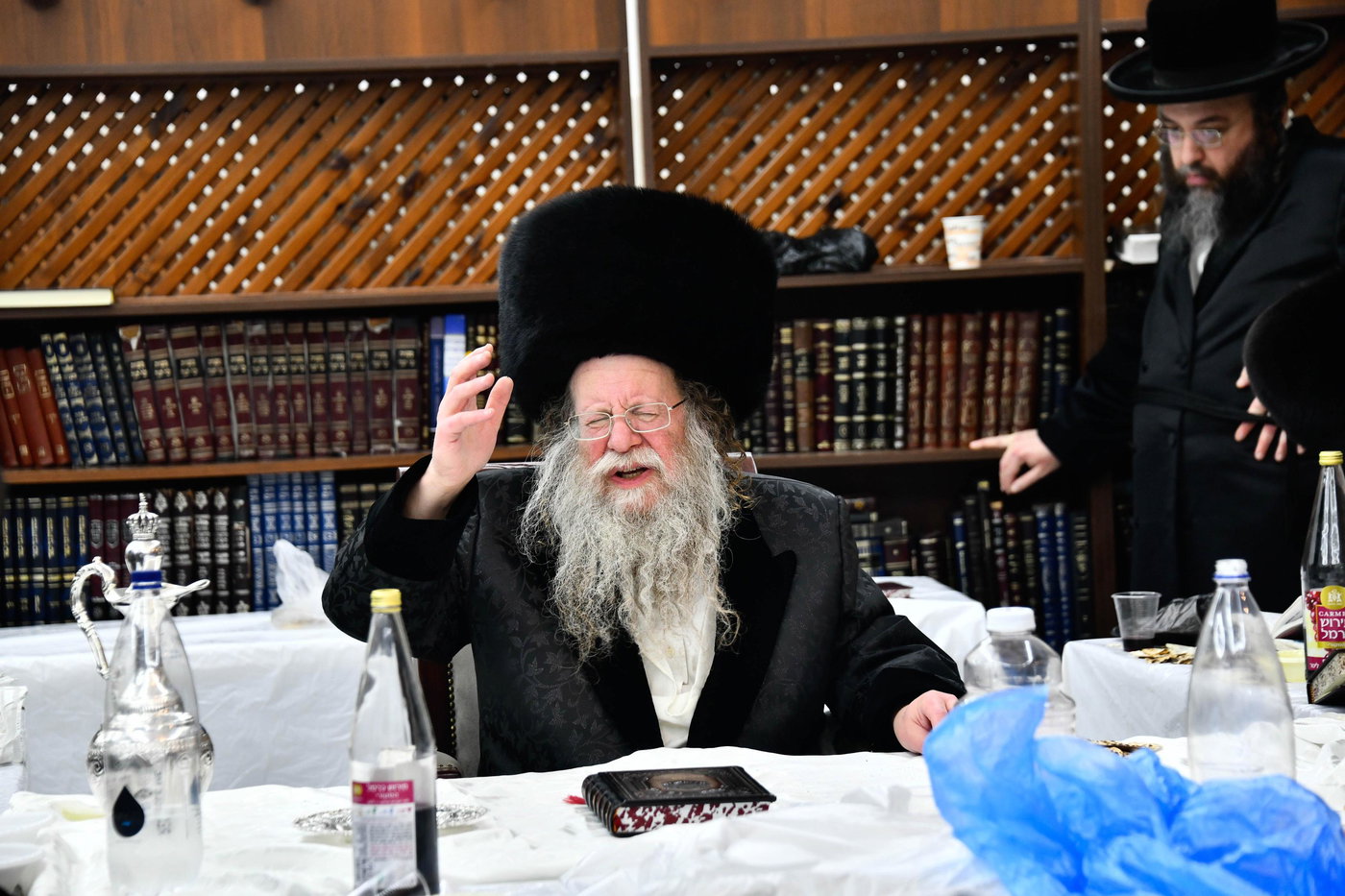 האדמו"ר מקוזמיר בנעילת החג