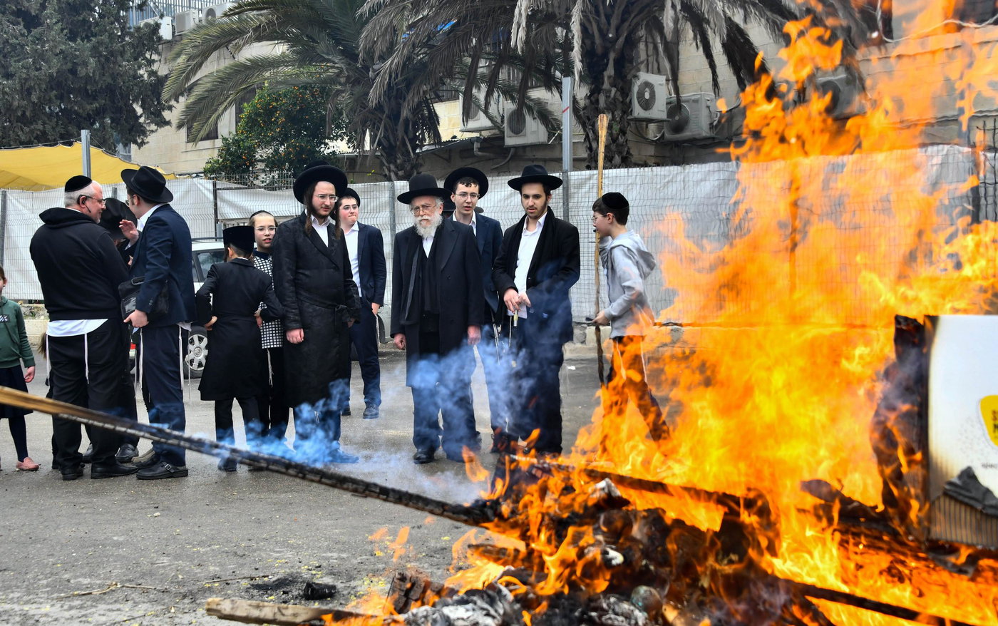 הגאון רבי בנימין אלישיב בשריפת חמץ