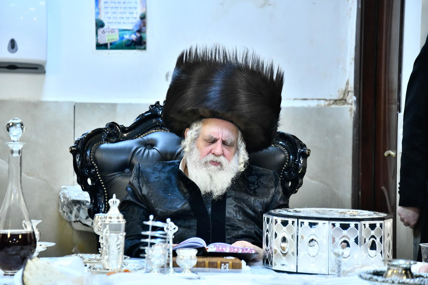 האדמו"ר מקאסוב ויזניץ בטיש חוה"מ פסח