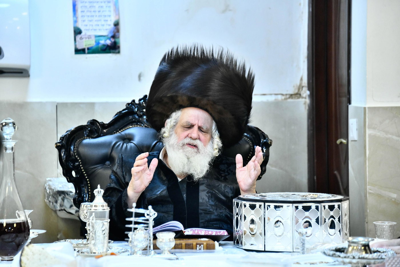 האדמו"ר מקאסוב ויזניץ בטיש חוה"מ פסח