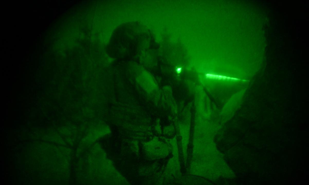 חטיבת צנחנים בדרום לבנון