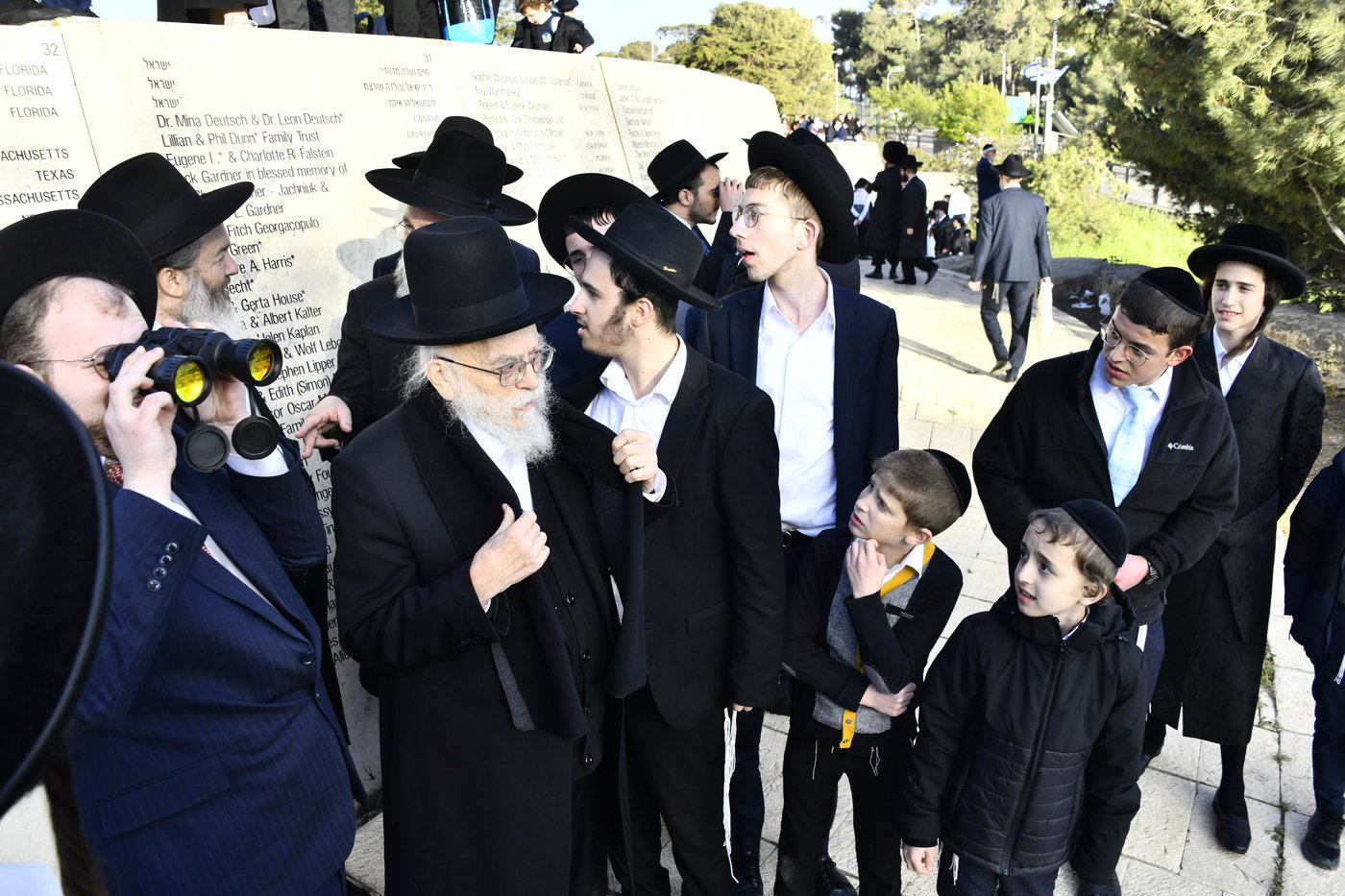 הגאון רבי בנימין אלישיב בתפילה בהר הצופים