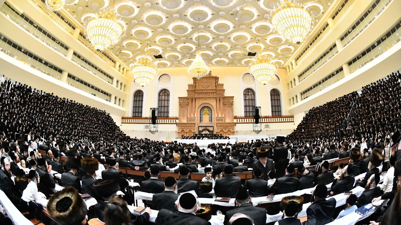 נעילת החג פסח בחצה"ק ויז'ניץ