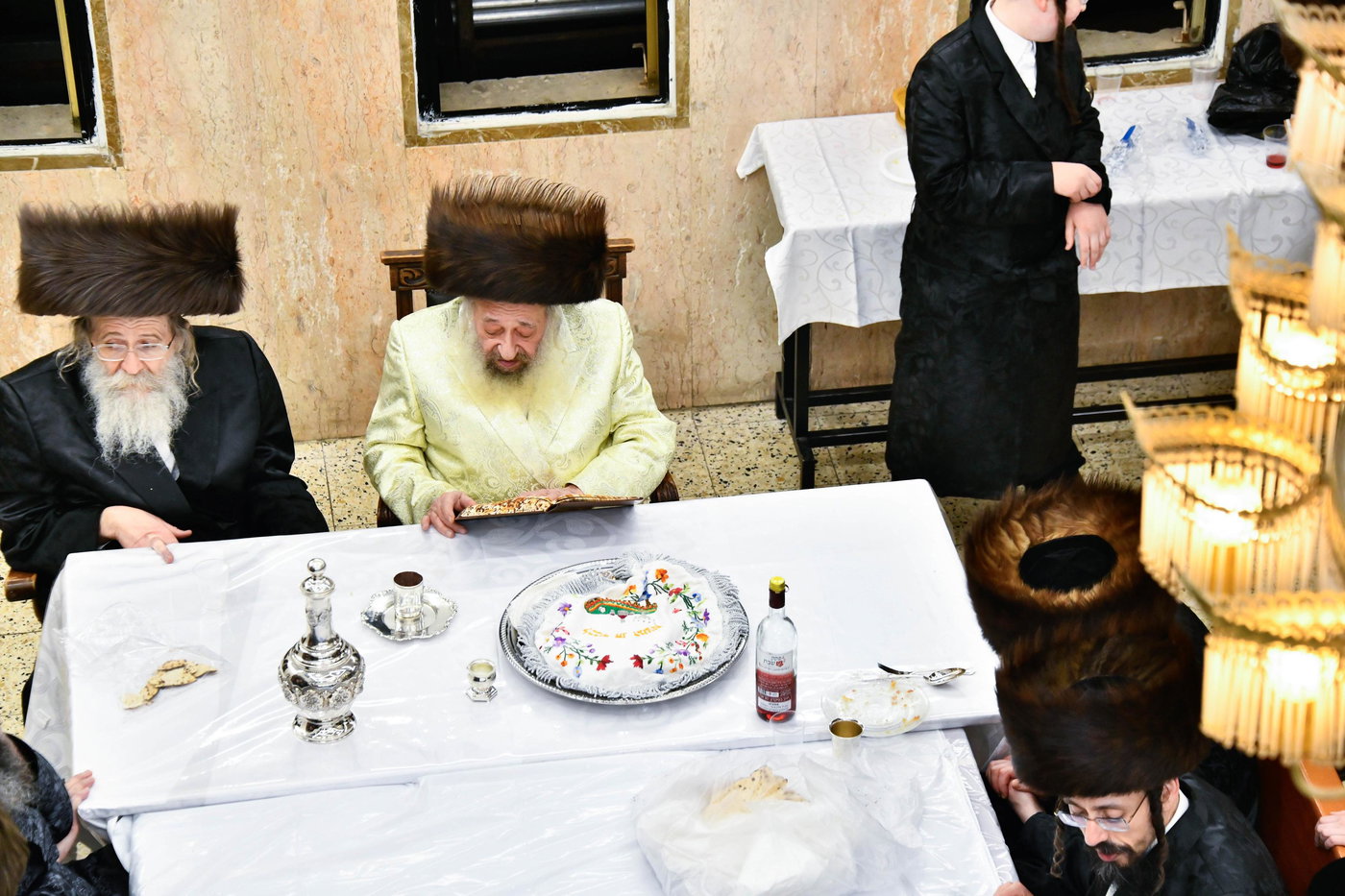 האדמו"ר מדעעש בטיש נעילת החג