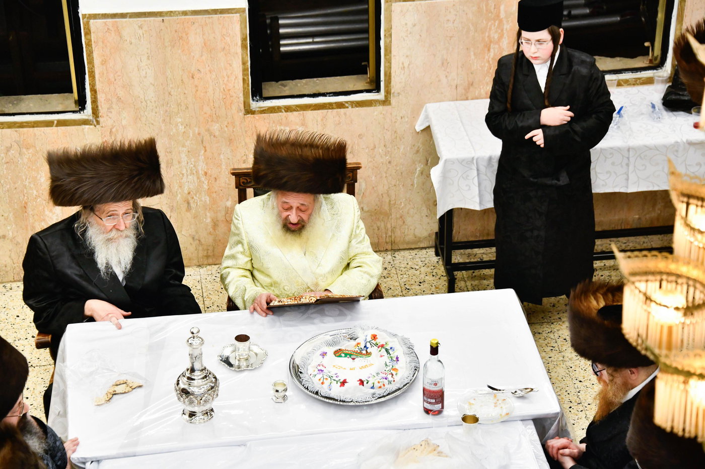 האדמו"ר מדעעש בטיש נעילת החג