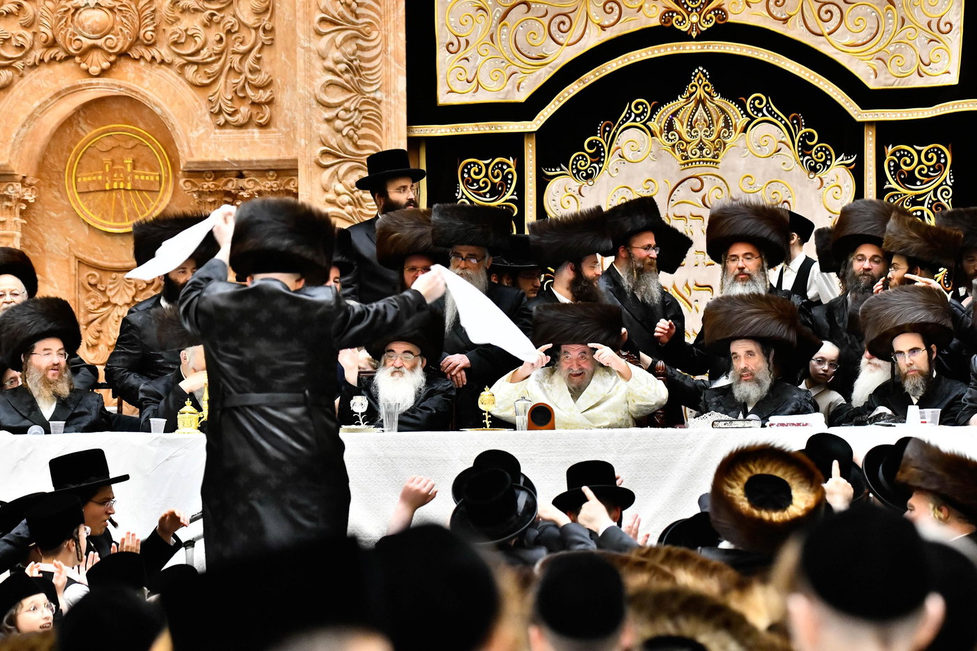 נעילת החג פסח בחצה"ק ויז'ניץ