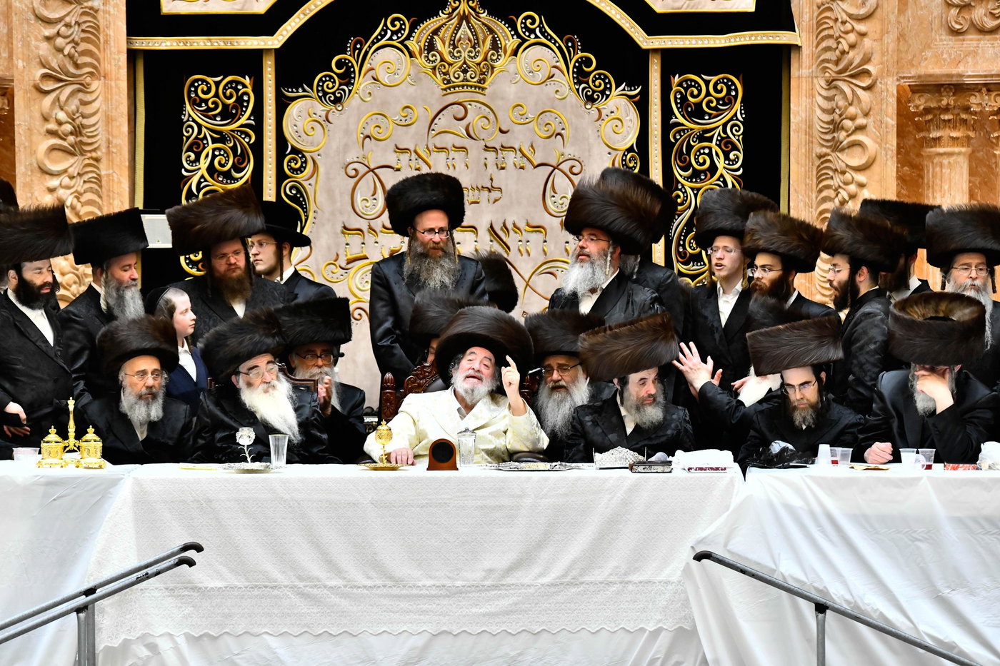 נעילת החג פסח בחצה"ק ויז'ניץ