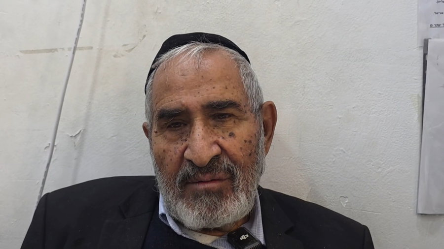 ישראל שפירא משוחח עם ר' יגאל רבני יליד איראן