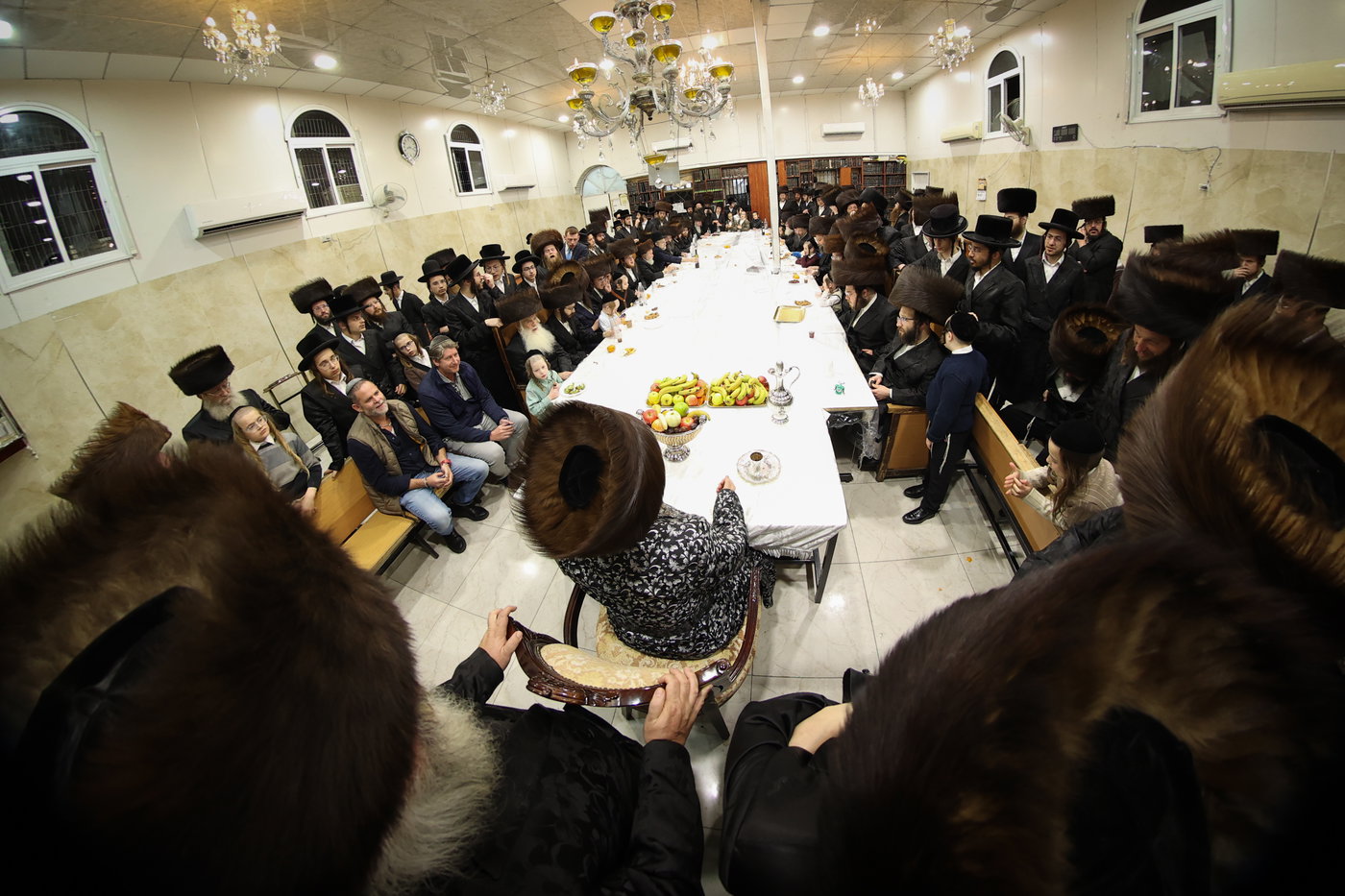 האדמו"ר מביאלה ב"ב בטיש חוה"מ פסח