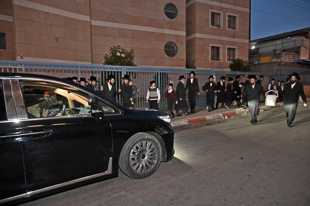 חג הפסח בחצה"ק ויזניץ