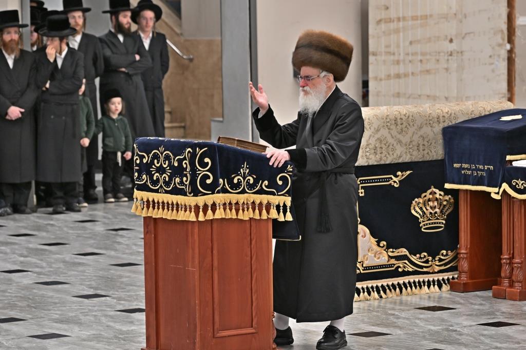 חג הפסח בחצה"ק ויזניץ