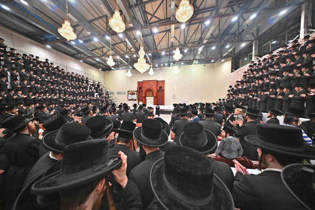 חג הפסח בחצה"ק ויזניץ