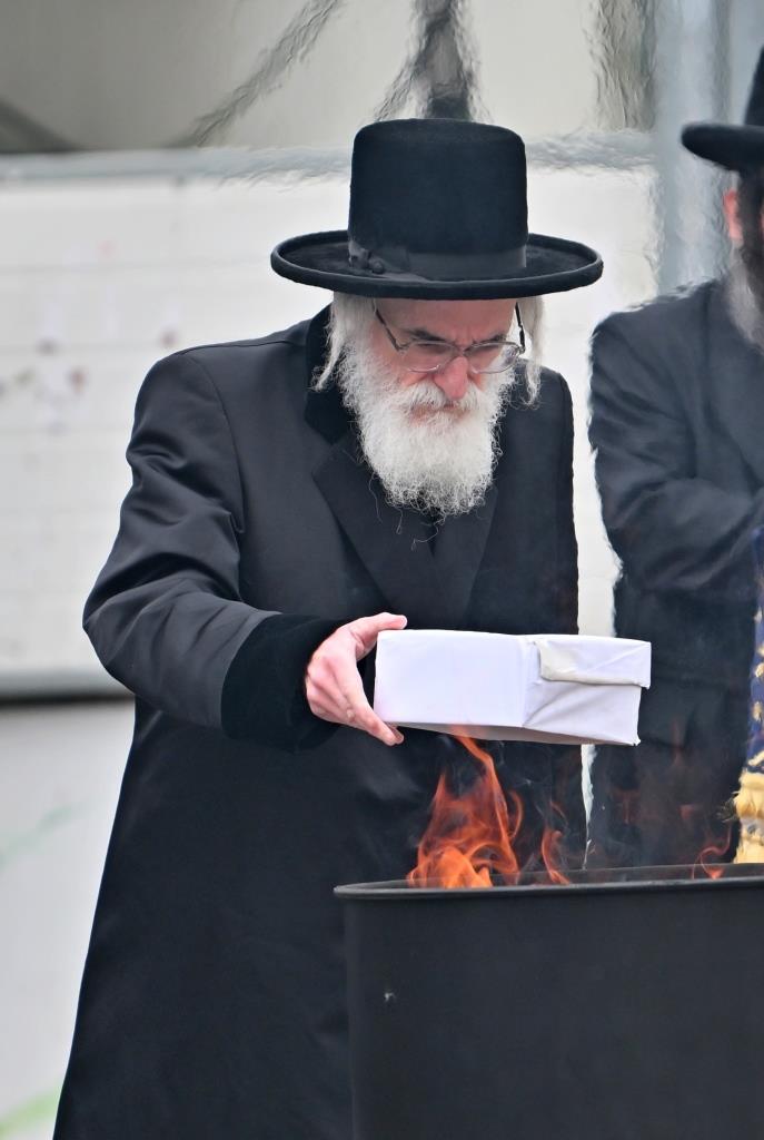 חג הפסח בחצה"ק ויזניץ