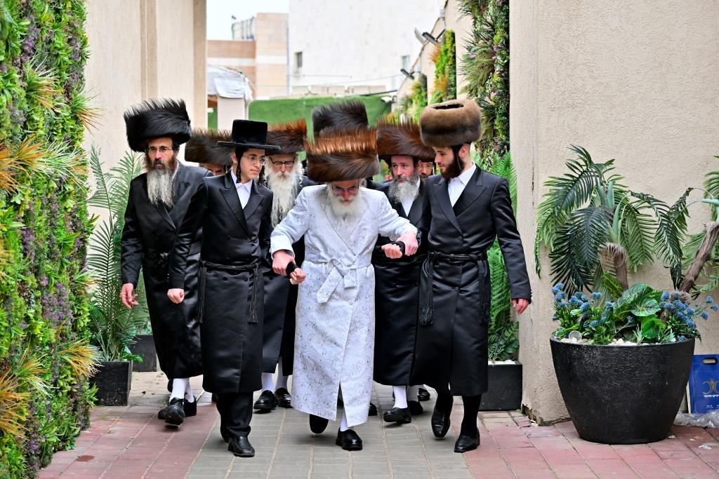 חג הפסח בחצה"ק ויזניץ