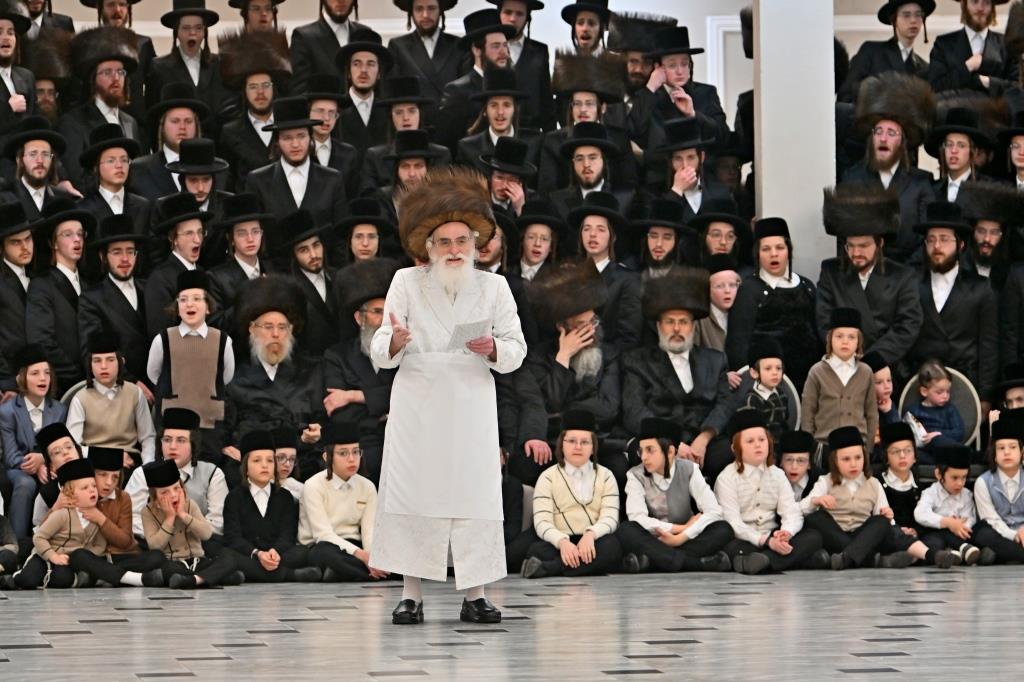 חג הפסח בחצה"ק ויזניץ