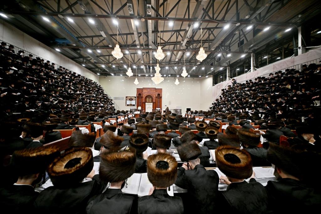 חג הפסח בחצה"ק ויזניץ