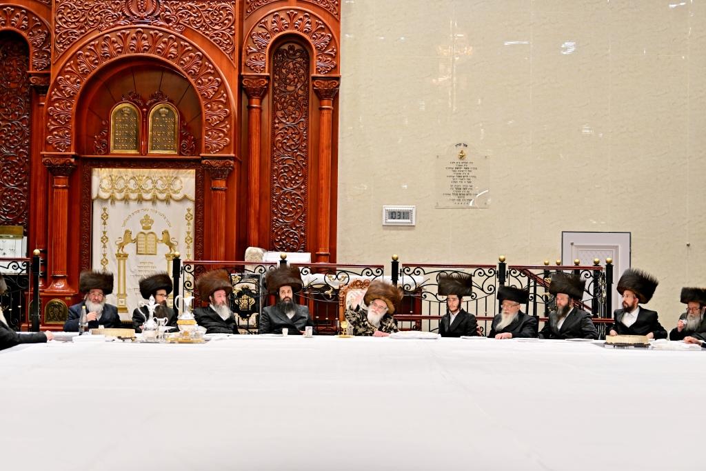 חג הפסח בחצה"ק ויזניץ