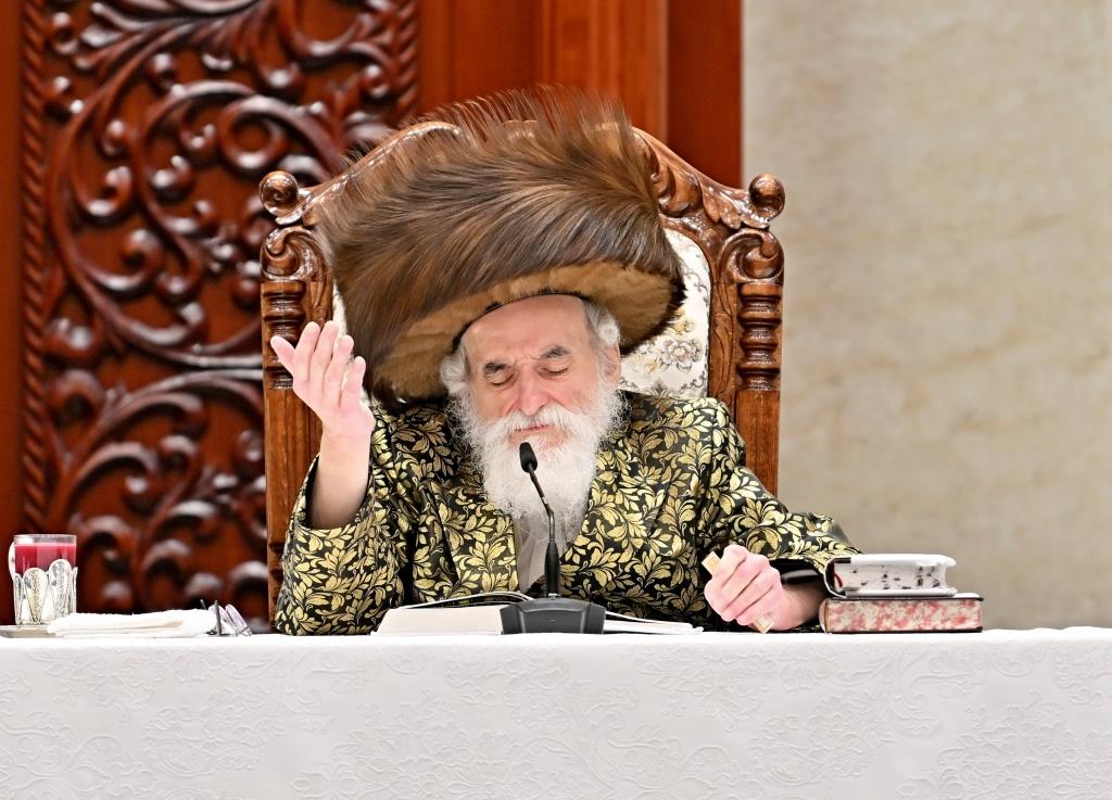 חג הפסח בחצה"ק ויזניץ