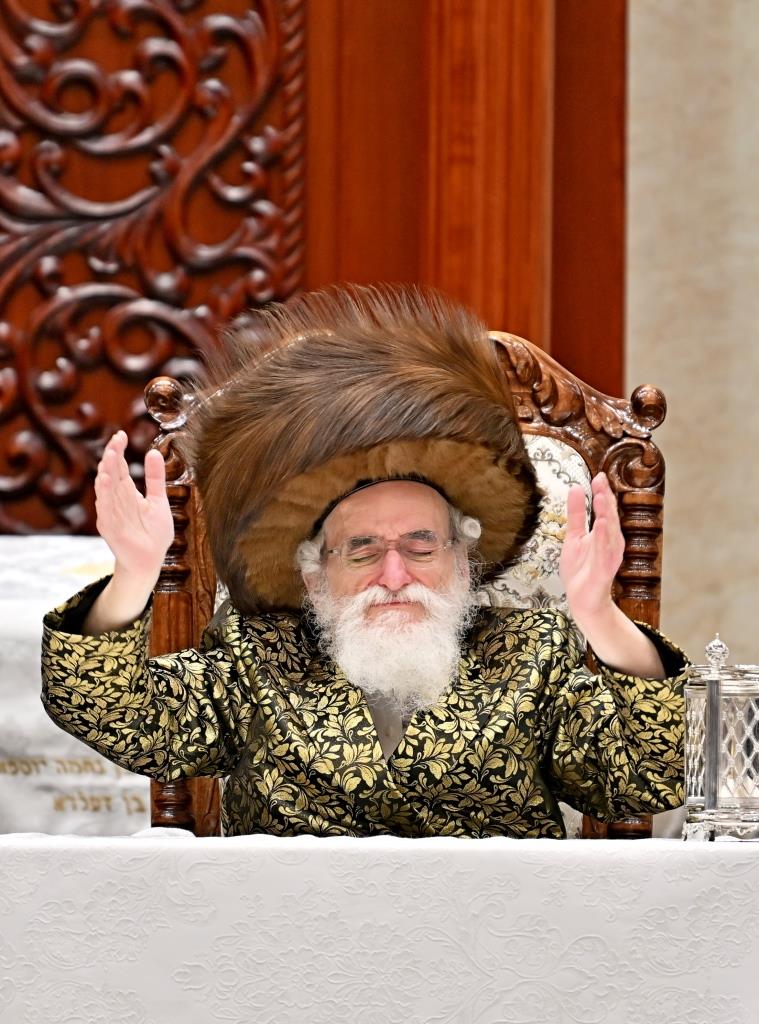 חג הפסח בחצה"ק ויזניץ