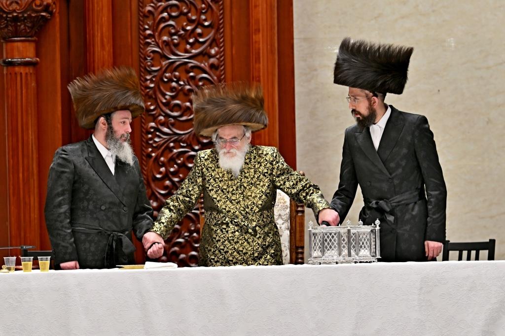 חג הפסח בחצה"ק ויזניץ