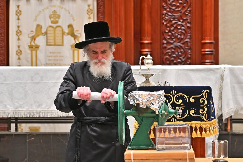 חג הפסח בחצה"ק ויזניץ