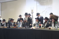 האדמו״ר רבי ישועה ורחמים אבוחצירא בהילולת אביו זצ"ל