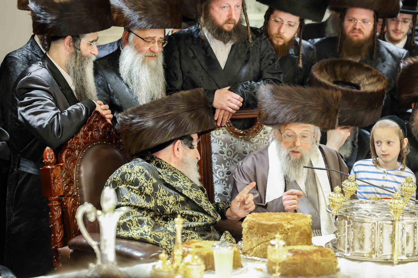 האדמו"ר מויז'ניץ בטיש חול המועד פסח